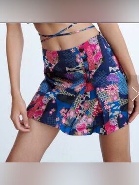 Zara Printed High Rise Mini Skirt XS Pleated Waist
